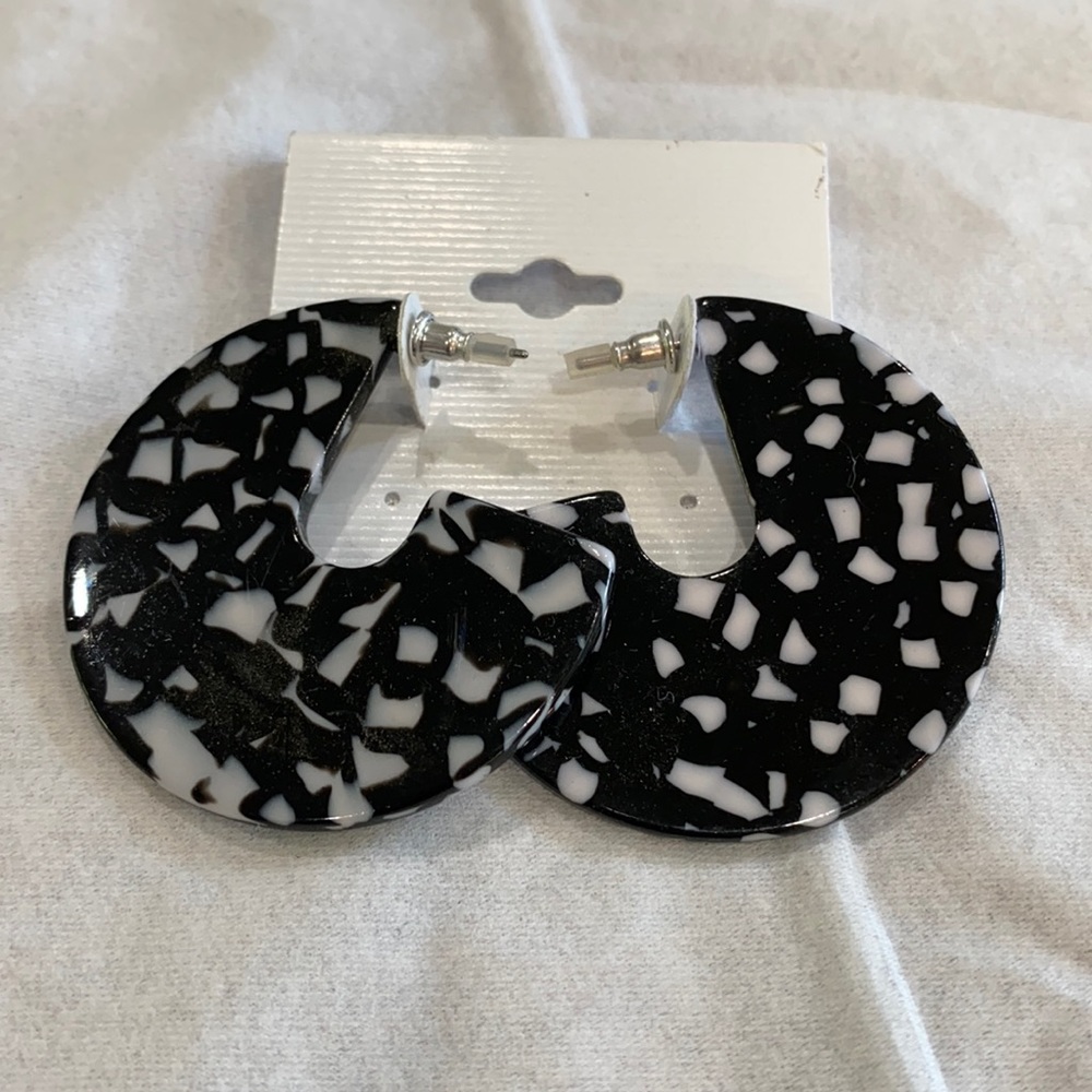 Generic Earring New